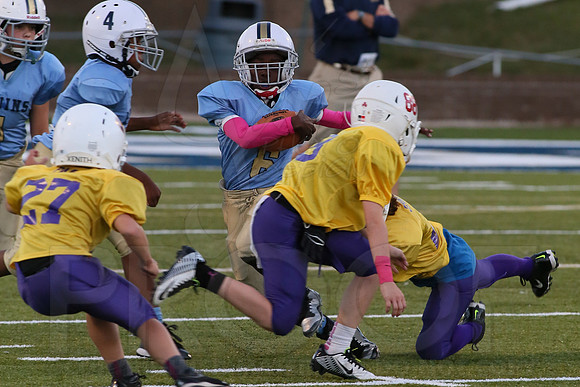 Catholic @ Pulaski Academy (Peewee) 10-14-2014 (©Justin Manning) JWM_0072