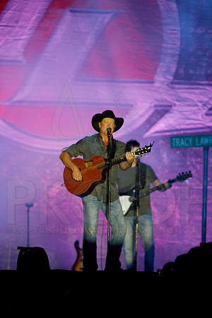 Tracy Lawrence (Brickfest) 6-28-2014 (©Justin Manning) JWM_131