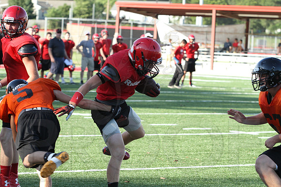 Harmony Grove Football Team Camp (Practice) 7-15-2014 (©Justin Manning) JWM_136