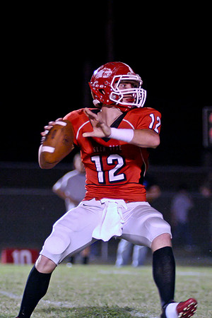 QB Collin Hunter looking down field