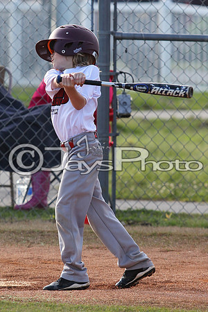 Bomb Squad vs Tigers 6-7 year old (Pitching Machine) 4-27-2015 (©Justin Manning) JWM_0093
