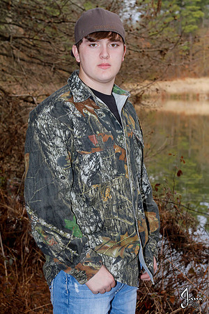 Austin Hicks senior pictures 12-29-13 (�Justin Manning) (�Justin Manning) (�Justin Manning) JWM_0085