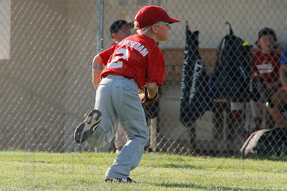 Phillies vs. Razorbacks 5-6 year old baseball 6-3-2014 (© Justin Manning) JWM_0078