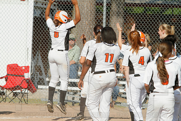 Ouachita @ Malvern Softball 5-6-2014 (© Justin Manning) JWM_0113