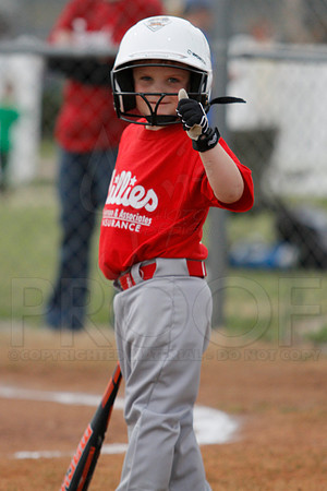 Phillies vs. Razorbacks 5-6 year old baseball 4-3-2014 (© Justin Manning) JWM_0049
