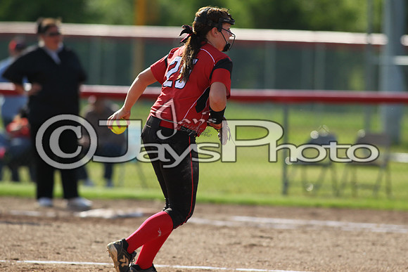 Bauxite @ Harmony Grove softball 4-21-2015 (©Justin Manning) JWM_0198