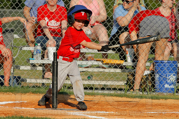 Phillies vs. Razorbacks 5-6 year old baseball 6-3-2014 (© Justin Manning) JWM_0111