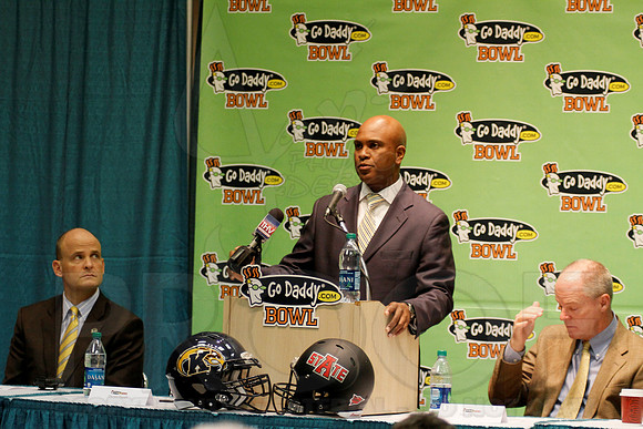 Go Daddy Press Conference (Larry the Cable Guy) & Mayor Luncheon 1-4-13 (Justin Manning)0110
