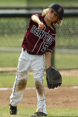 Benton-Midkiff vs. Bryant-Griffin 8 year old (Cal Ripken) 7-20-2014 (©Justin Manning) JWM_089