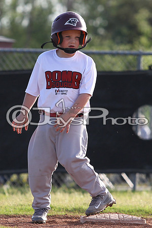 Bomb Squad vs Tigers 6-7 year old (Pitching Machine) 4-27-2015 (©Justin Manning) JWM_0153