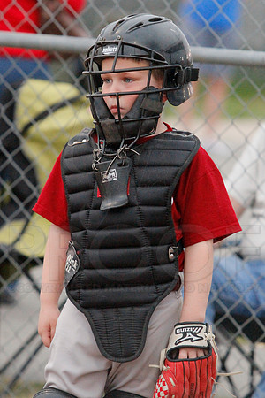 Phillies vs. Razorbacks 5-6 year old baseball 4-3-2014 (© Justin Manning) JWM_0313