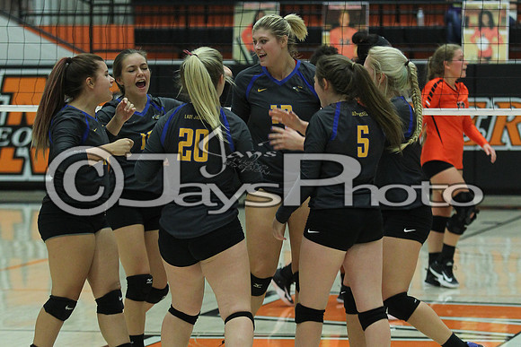 Sheridan @ Malvern Volleyball 9-11-17_JWM00391