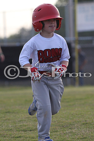 Bomb Squad vs. Cardinals 6-7 year old (Pitching Machine) 5-5-2015 (©Justin Manning) JWM_0163