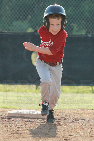 Phillies vs. Razorbacks 5-6 year old baseball 6-3-2014 (© Justin Manning) JWM_0077