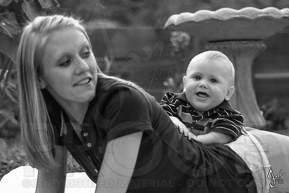 Madison & Kaleb Jacobs 7-7-12 (Justin Manning)145-2