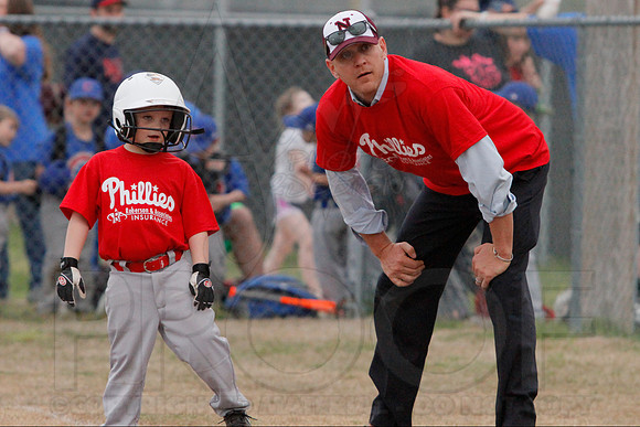 Phillies vs. Razorbacks 5-6 year old baseball 4-3-2014 (© Justin Manning) JWM_0298