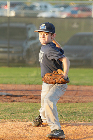 Thunder vs. A's 9-10 year old baseball 4-22-2014 (© Justin Manning) JWM_0101