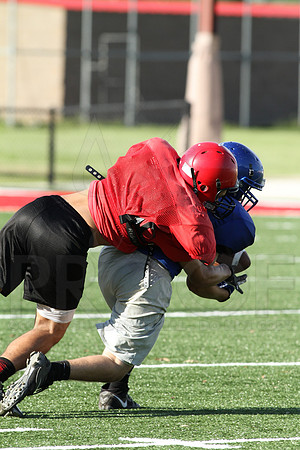 Harmony Grove Football Team Camp (Practice) 7-15-2014 (©Justin Manning) JWM_056
