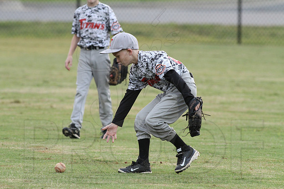 Benton vs. Madison County 8 year olds (Pastiche magazine) 7-18-2014 (©Justin Manning) JWM_012