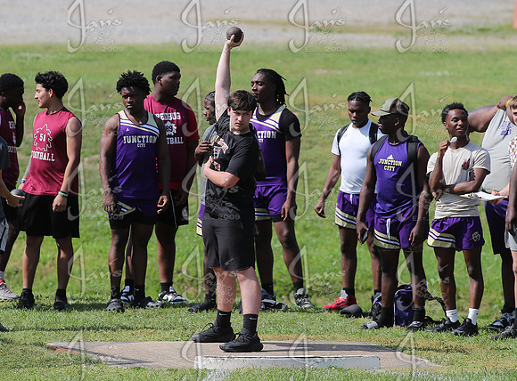 2A Region 8 District Track Meet 4-28-25_JWM_0606