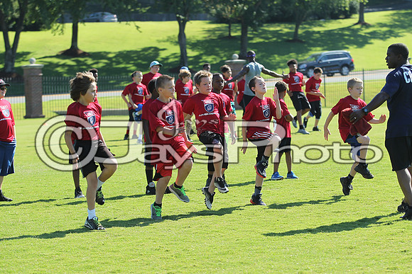 Tyrell Johnson Football Camp 6-10-17_JWM00159