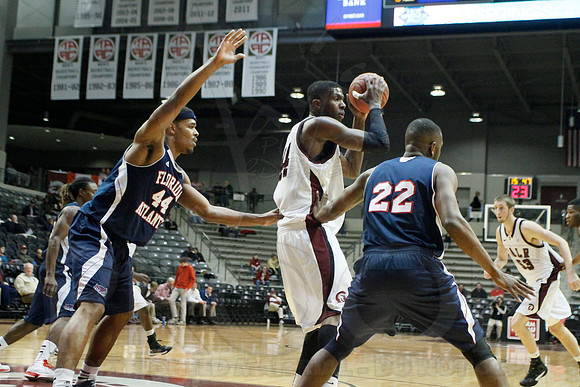 FAU @ UALR 1-24-13 (Justin Manning)0027