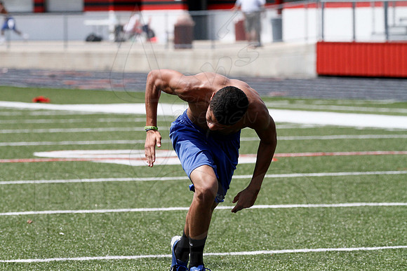ArkansasVarsity Combine 5-26-12(Justin Manning)078