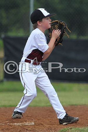 Benton (Cobb) vs. Benton 5-6 year old All-Stars 6-14-2015 (©Justin Manning) JWM_0081