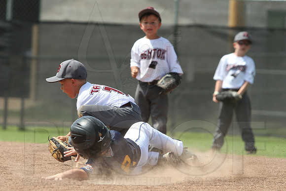Benton vs. Mountain Home 5-6 year old All Stars 7-12-2014 (©Justin Manning) JWM_101