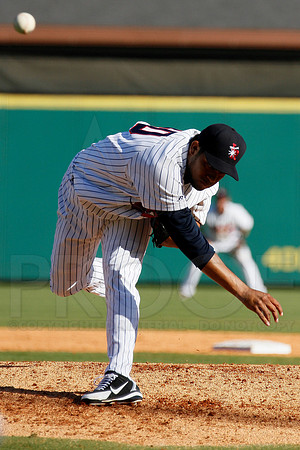 NW Arkansas Naturals @ Arkansas Travelers 4-21-12(Justin Manning)094