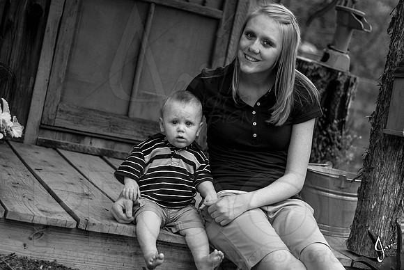 Madison & Kaleb Jacobs 7-7-12 (Justin Manning)053-2