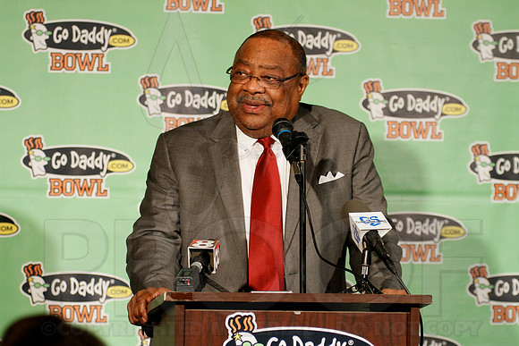 Go Daddy Press Conference & Reception 1-2-12 (Justin Manning)0055