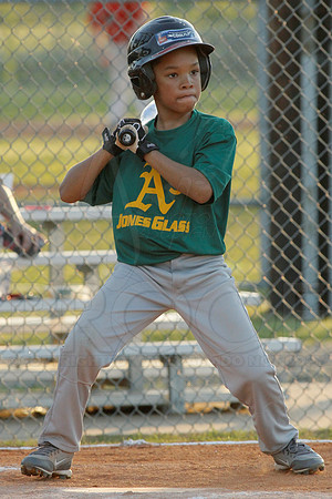 Thunder vs. A's 9-10 year old baseball 4-22-2014 (© Justin Manning) JWM_0140