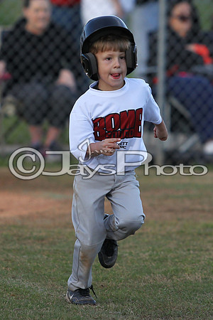 Bomb Squad vs Tigers 6-7 year old (Pitching Machine) 4-27-2015 (©Justin Manning) JWM_0026