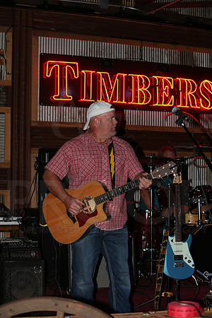 Midnight Hurricanes (Timbers) 9-6-2014 (©Justin Manning) JWM_028