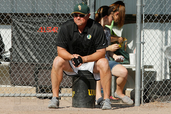 Ouachita @ Malvern Softball 5-6-2014 (© Justin Manning) JWM_0081