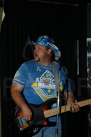 Midnight Hurricanes live at Boogies Bar and Grill 6-14-2014 (© Justin Manning) JWM_0163