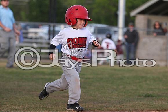 Bomb Squad vs Tigers 6-7 year old (Pitching Machine) 4-27-2015 (©Justin Manning) JWM_0022