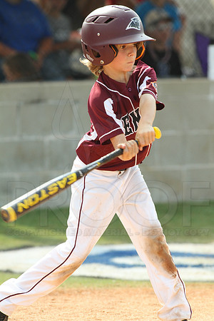 Benton-Midkiff vs. Bryant-Griffin 8 year old (Cal Ripken) 7-20-2014 (©Justin Manning) JWM_284