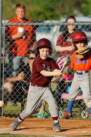 Panthers @ Mets 5-6 year old baseball 4-22-2014 (© Justin Manning) JWM_0120