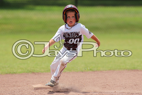 Benton (Cobb) vs. Benton (Jackson) Cal Ripken t-ball All-Stars 7-11-2015 (©Justin Manning) JWM_0053